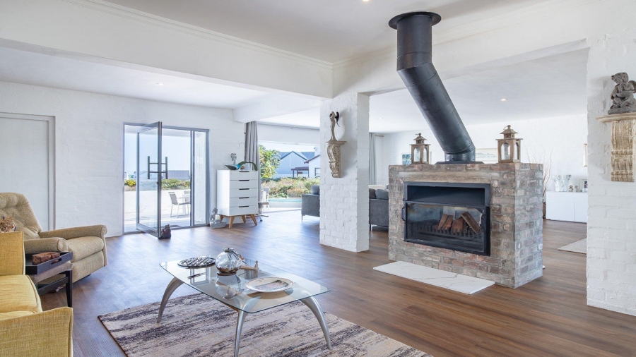 5 Bedroom Property for Sale in Grotto Bay Western Cape